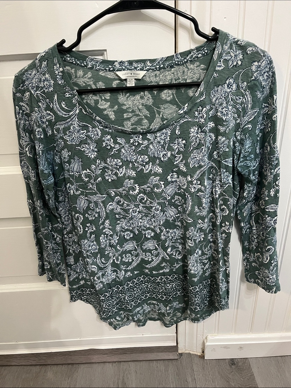 Lucky Brand Teal Green Floral Scoop Neck Long Sleeve Top